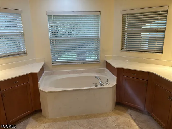 $5,000 | 20650 Torre Del Lago Street, Estero, FL 33928