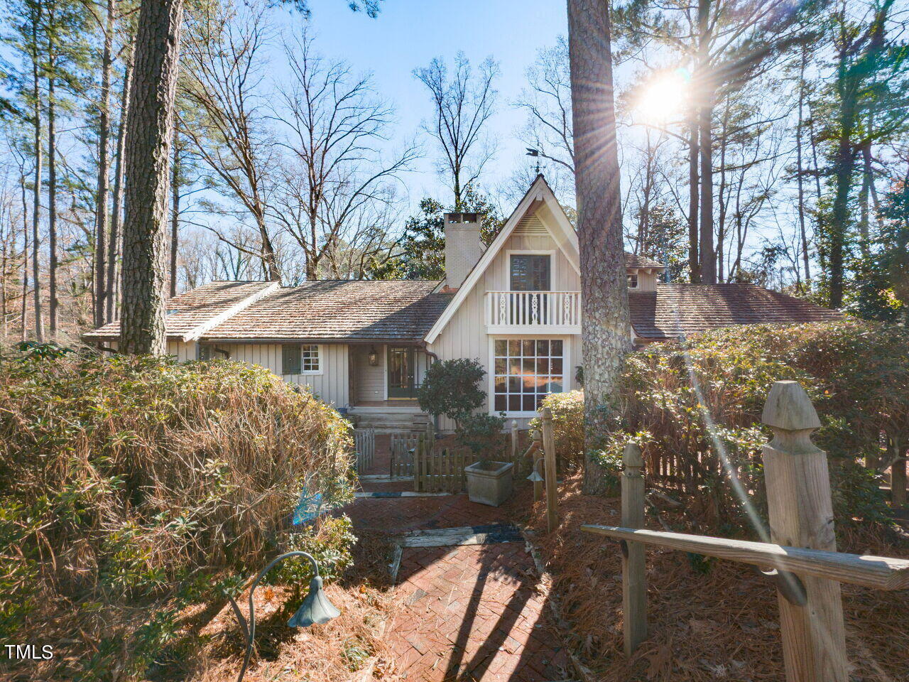 110 Pasquotank Drive Raleigh, NC 27609 - Photo 1 of 49 002-1280x960-front-walk