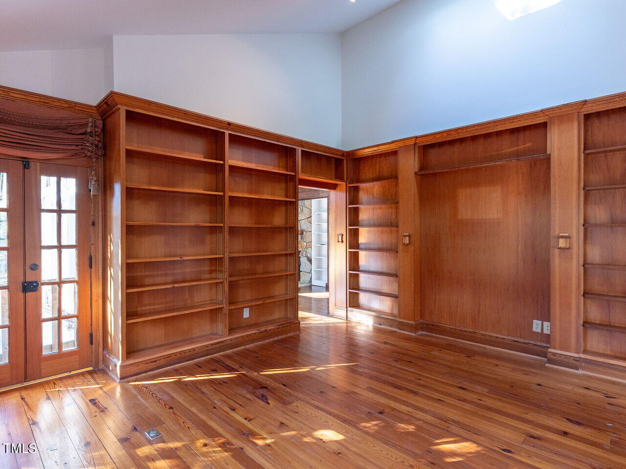 110 Pasquotank Drive Raleigh, NC 27609 - Photo 23 of 49 020-1280x960-den-or-study