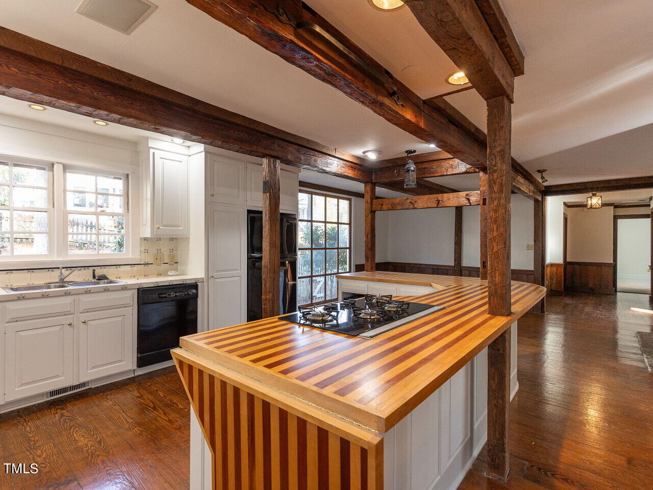 110 Pasquotank Drive Raleigh, NC 27609 - Photo 6 of 49 012-1280x960-kitchen-breakfast