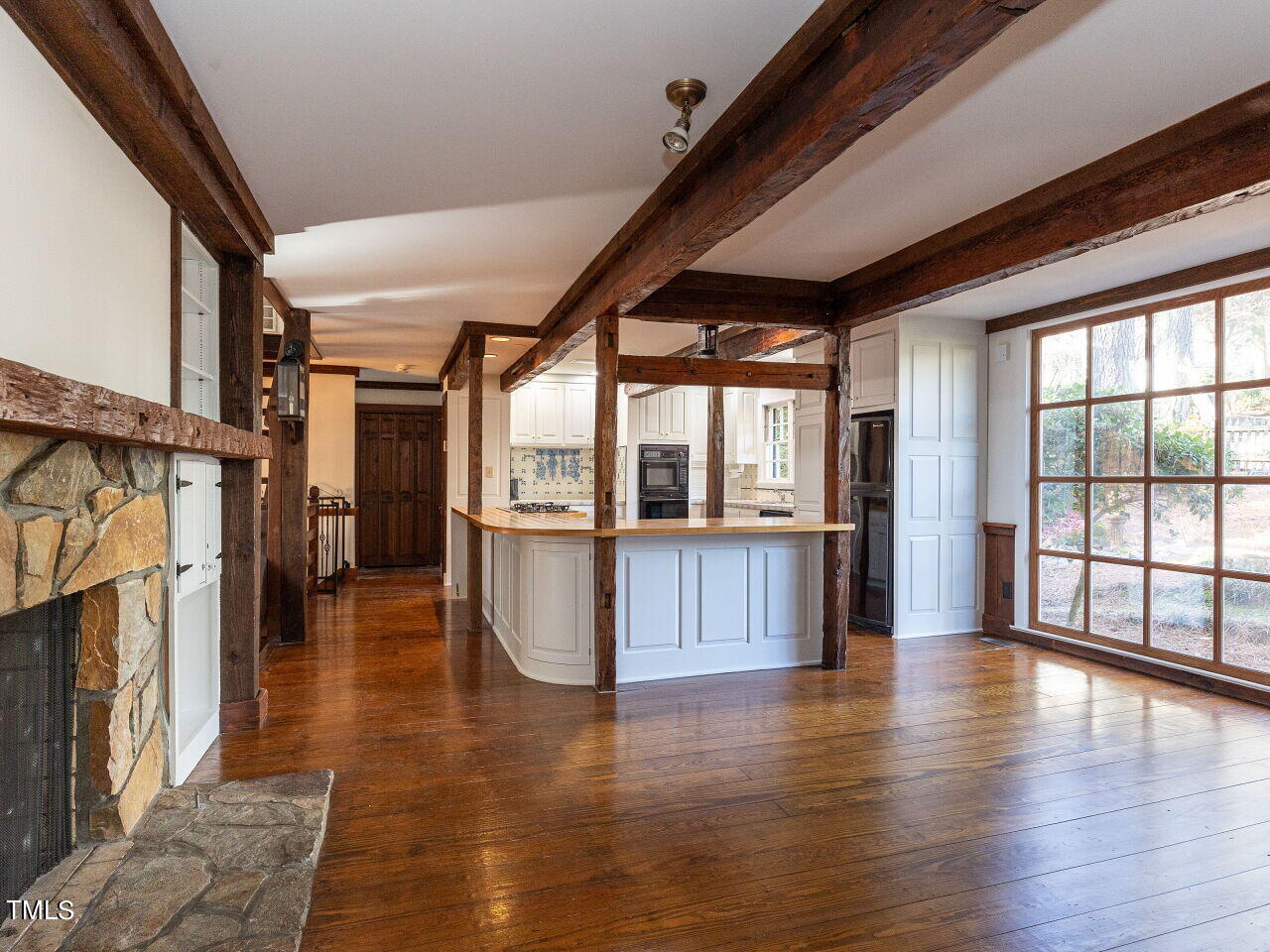 110 Pasquotank Drive Raleigh, NC 27609 - Photo 7 of 49 007-1280x960-breakfast-kitchen