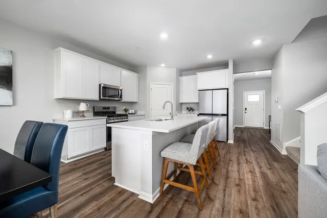 $649,990 | 1263 Wildflower Lane, Bartlett, IL 60103