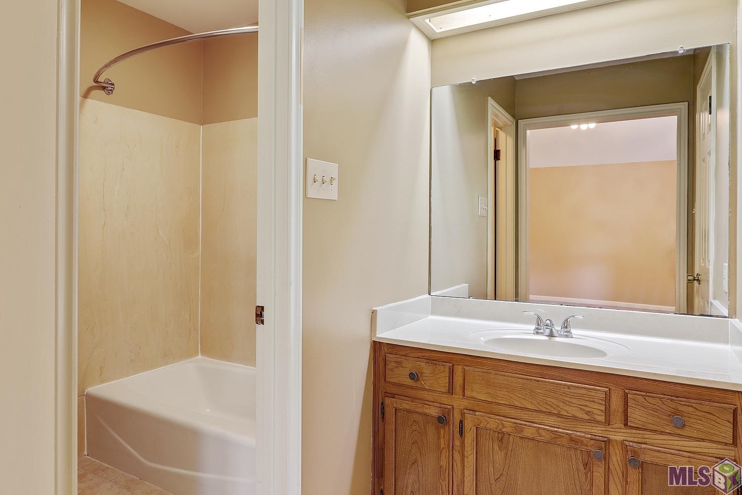 15424 Springwood Avenue Baton Rouge, LA 70817 - Photo 8 of 10 Gallery Image 8