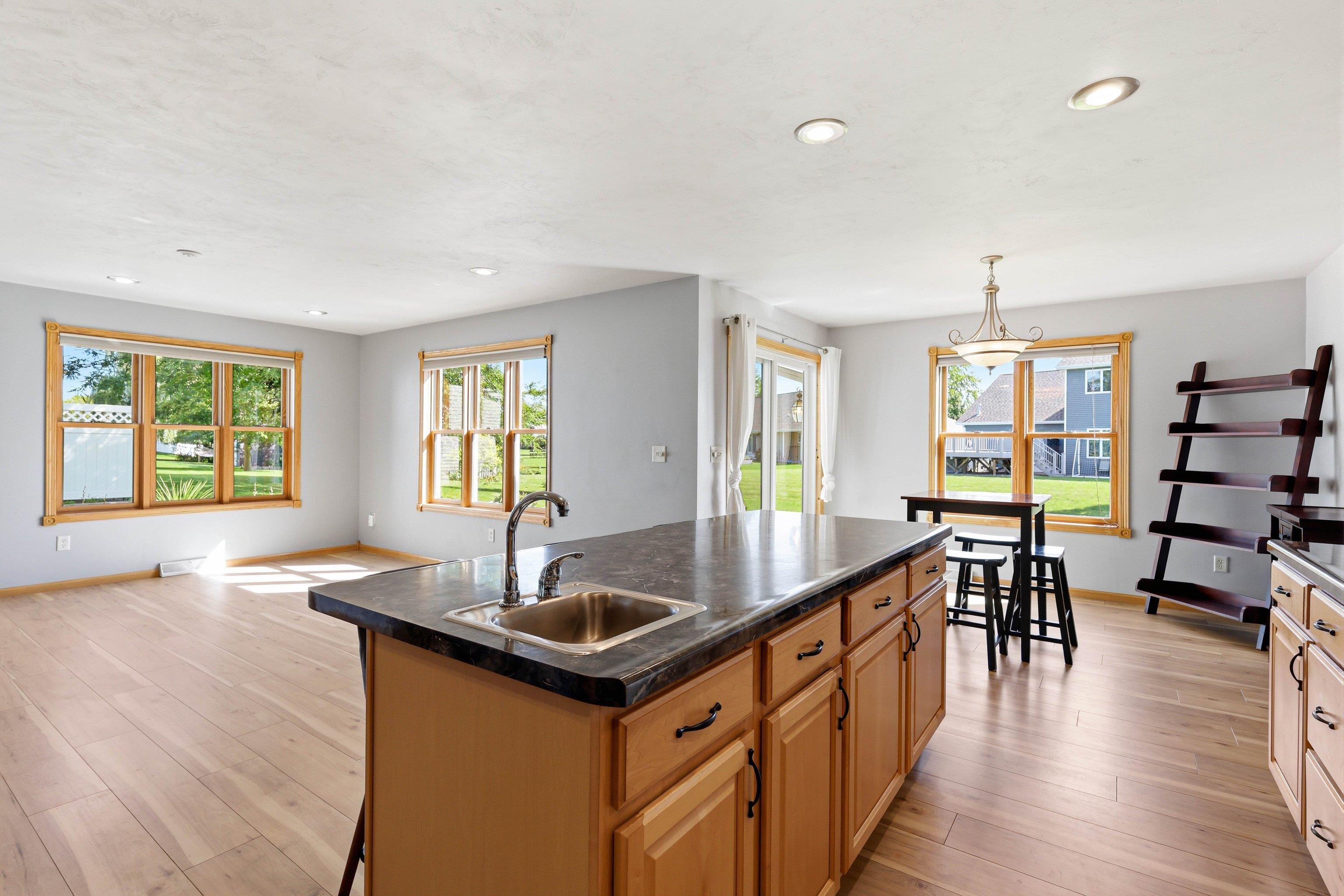 4816 North Apple Road Appleton, WI 54913 - Photo 14 of 42 Gallery Image 14