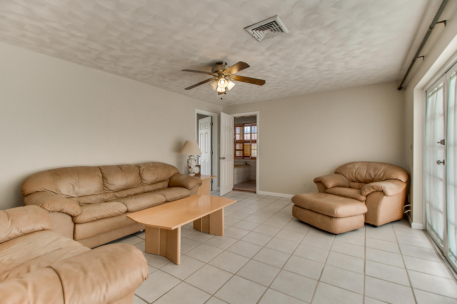 109 Ohio Road Lake Worth, FL 33467 - Photo 13 of 28 gg