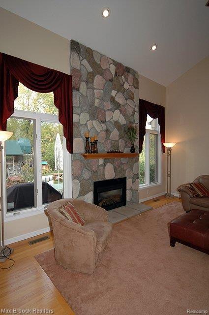4311 17 Mile Road Sterling Heights, MI 48310 - Photo 10 of 25 128