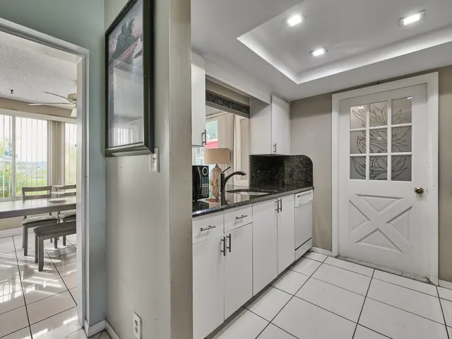 $2,000 | 519 Southwest 18th Street, Boynton Beach, FL 33426