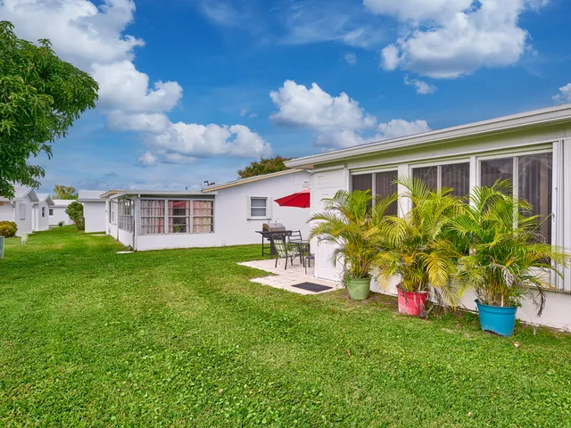 $2,000 | 519 Southwest 18th Street, Boynton Beach, FL 33426
