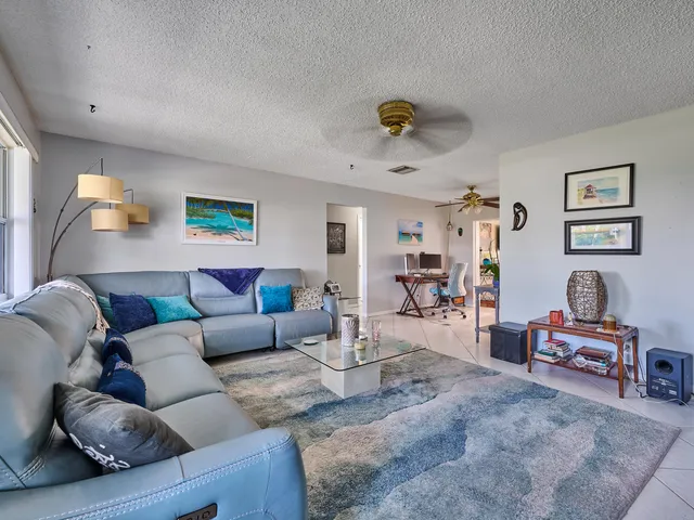 $2,000 | 519 Southwest 18th Street, Boynton Beach, FL 33426