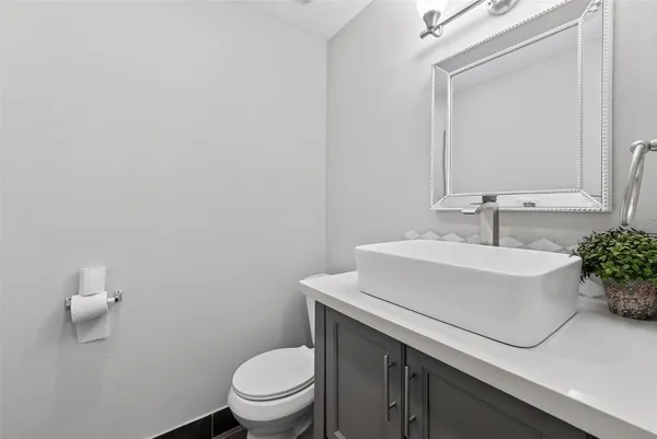 $2,495 | 11280 Braes Forest Drive, Unit 406, Houston, TX 77071