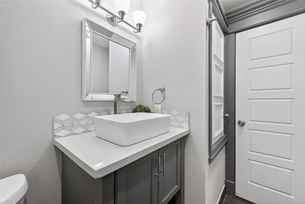 $2,495 | 11280 Braes Forest Drive, Unit 406, Houston, TX 77071