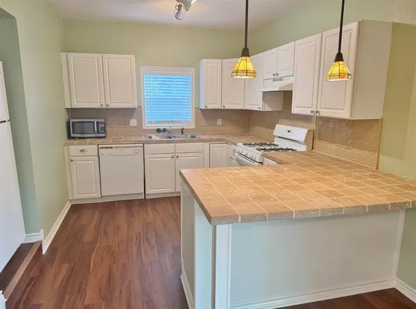 $2,995 | 8823 San Benito Way, Dallas, TX 75218