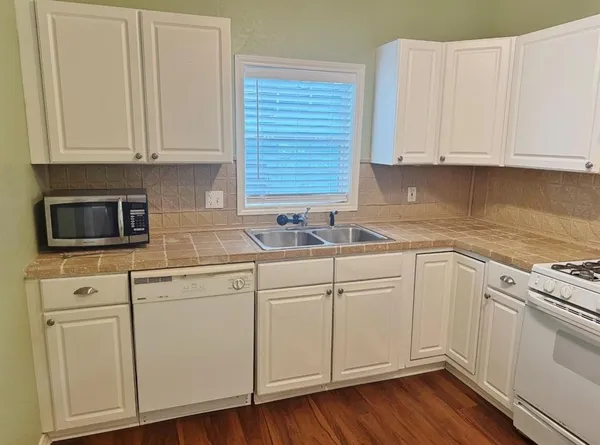 $2,995 | 8823 San Benito Way, Dallas, TX 75218