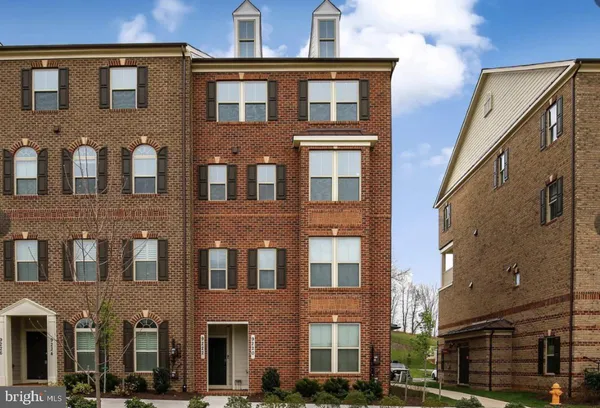 $2,850 | 9222 Landon House Way, Frederick, MD 21704