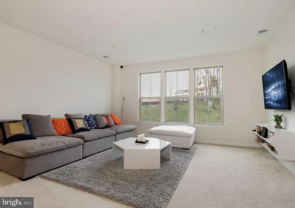 $2,850 | 9222 Landon House Way, Frederick, MD 21704