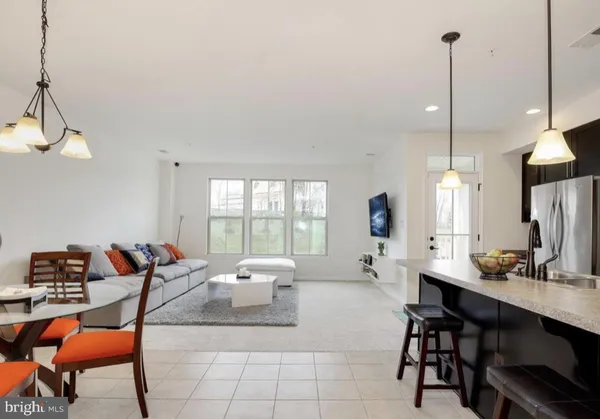 $2,850 | 9222 Landon House Way, Frederick, MD 21704