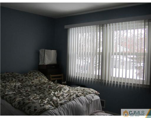 22 Carter Road East Brunswick, NJ 08816 - Photo 11 of 13 Gallery Image 11
