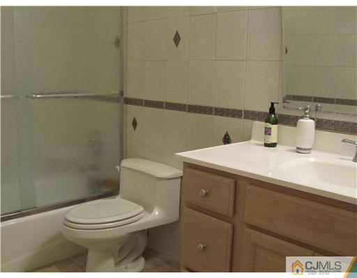 22 Carter Road East Brunswick, NJ 08816 - Photo 12 of 13 Gallery Image 12