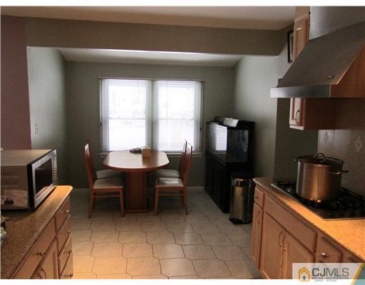 22 Carter Road East Brunswick, NJ 08816 - Photo 7 of 13 Gallery Image 7
