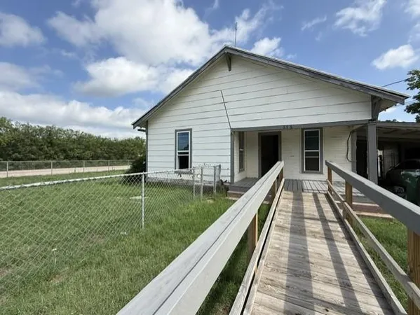 $73,500 | 616 West 4th Street, Coleman, TX 76834