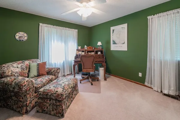 $399,900 | 5116 Northwest Walden Drive, Kansas City, MO 64151