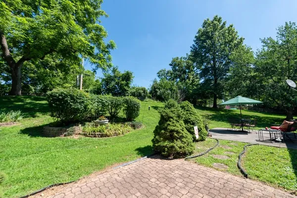 $399,900 | 5116 Northwest Walden Drive, Kansas City, MO 64151