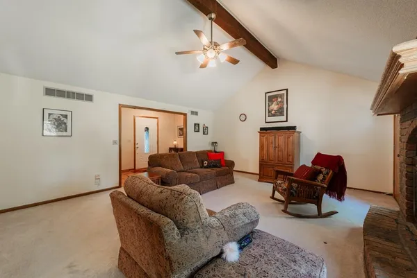 $399,900 | 5116 Northwest Walden Drive, Kansas City, MO 64151