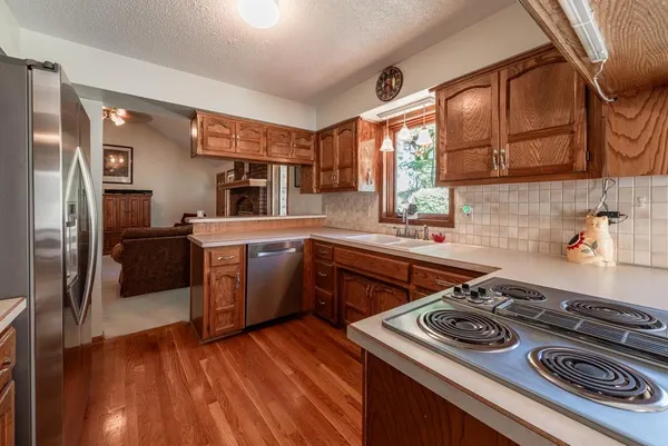 $399,900 | 5116 Northwest Walden Drive, Kansas City, MO 64151