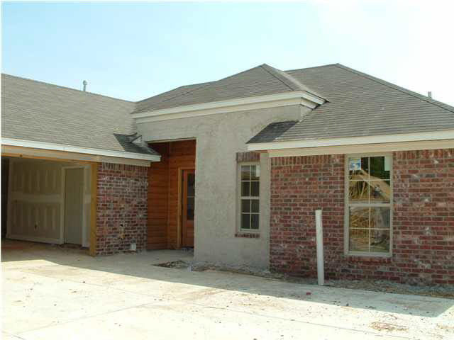 235 Greenfield Ridge Drive Brandon, MS 39042 - Photo 8 of 11 Cedar entryway on exterior.