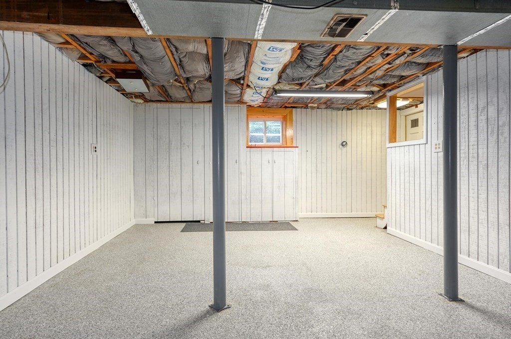 8 Forest Road Burlington, MA 01803 - Photo 21 of 35