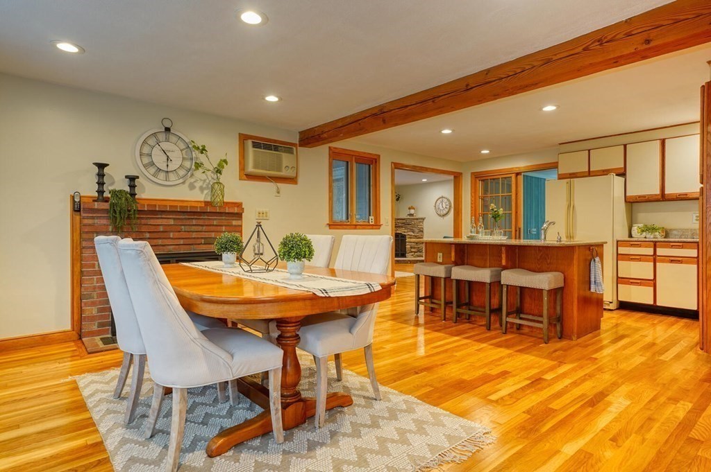 8 Forest Road Burlington, MA 01803 - Photo 9 of 35