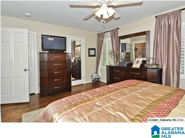 2728 Cherokee Road Mountain Brook, AL 35216 - Photo 18 of 32