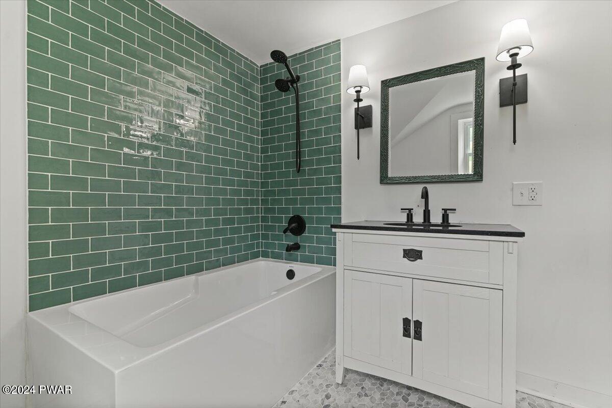 807 Callicoon Road Damascus, PA 18415 - Photo 39 of 68 Bathroom