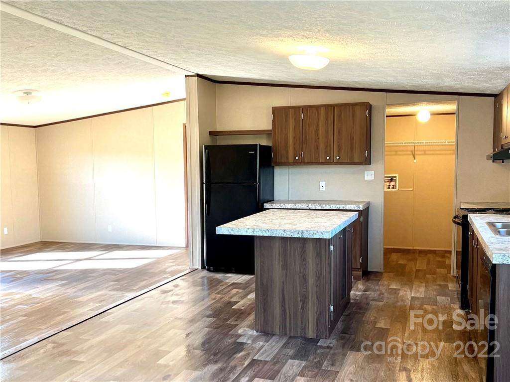 202 Trivette Road Harmony, NC 28634 - Photo 4 of 20 Gallery Image 4