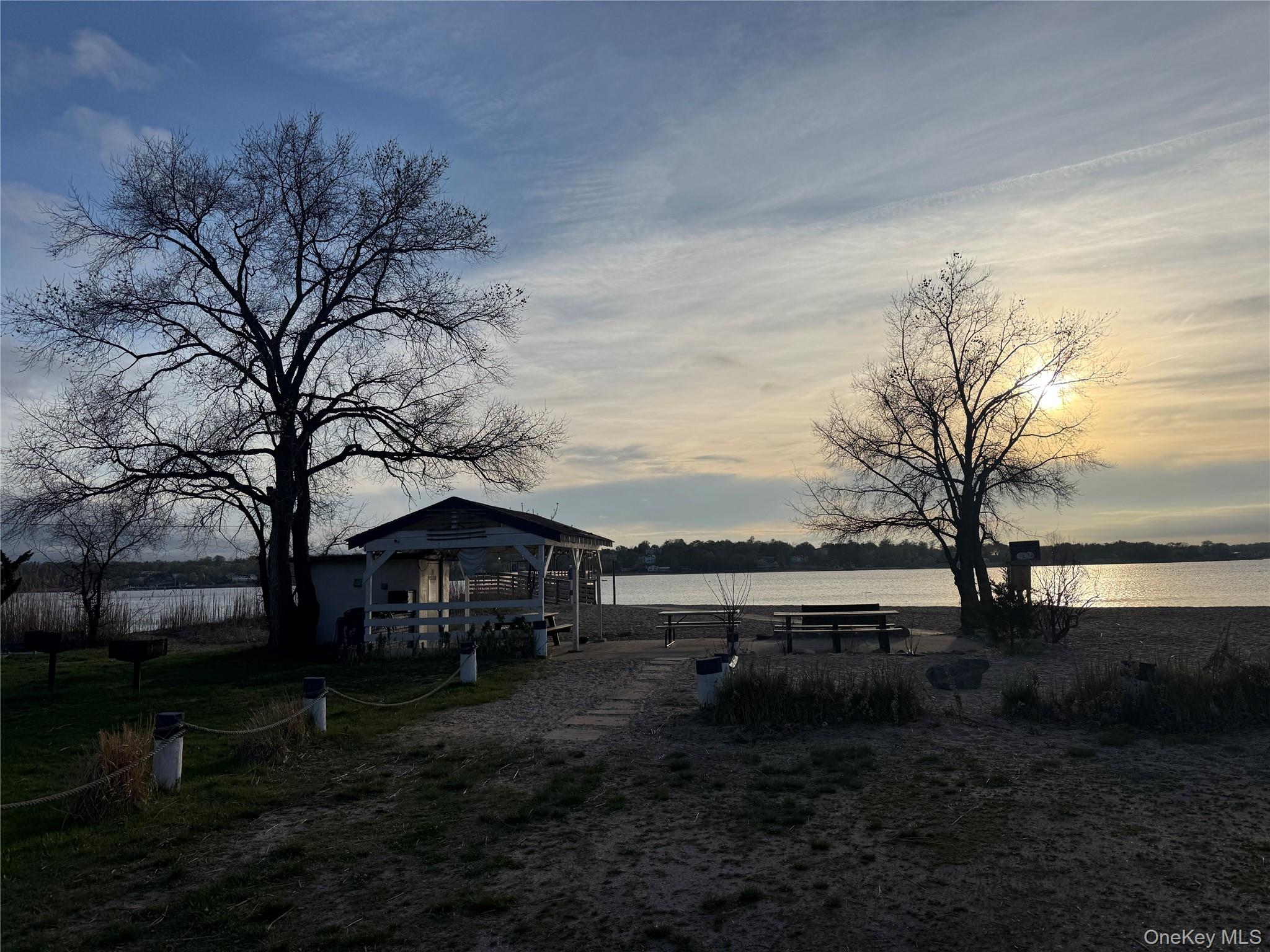 6 Luquer Road Manhasset, NY 11030 - Photo 16 of 16