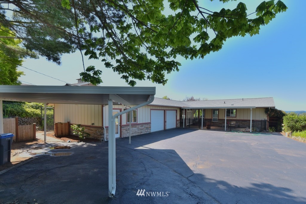 921 Chestnut Street Bremerton, WA 98310 - Photo 2 of 39 Gallery Image 2