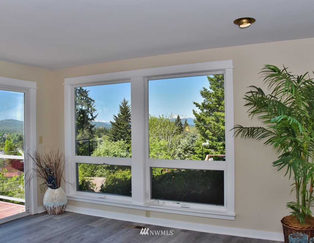 921 Chestnut Street Bremerton, WA 98310 - Photo 7 of 39 Gallery Image 7