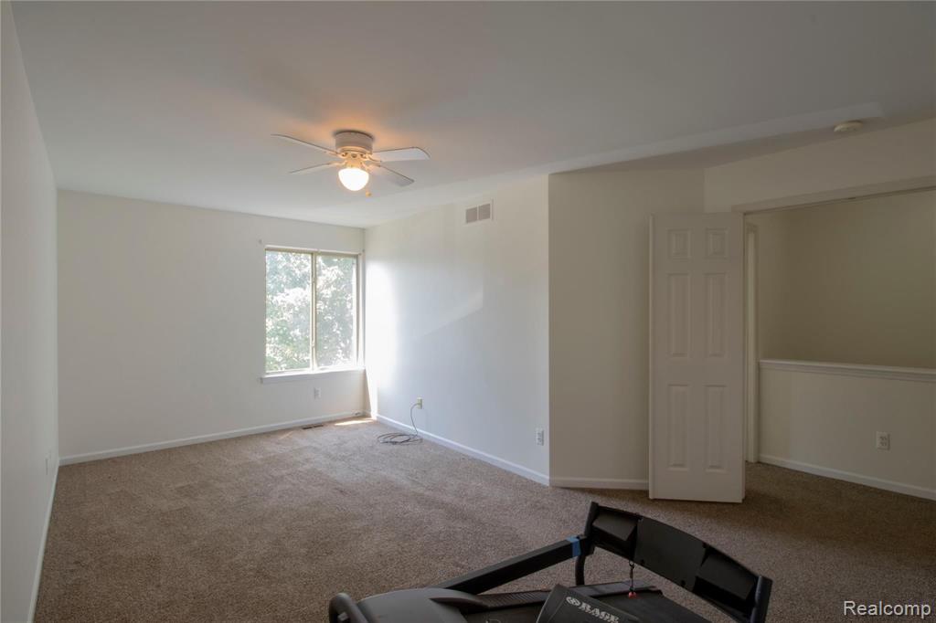 50546 Maurice Road Chesterfield, MI 48047 - Photo 18 of 24