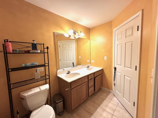 749 St Johns Place Addison, IL 60101 - Photo 16 of 22 Gallery Image 16