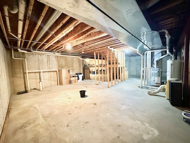 749 St Johns Place Addison, IL 60101 - Photo 20 of 22 Gallery Image 20