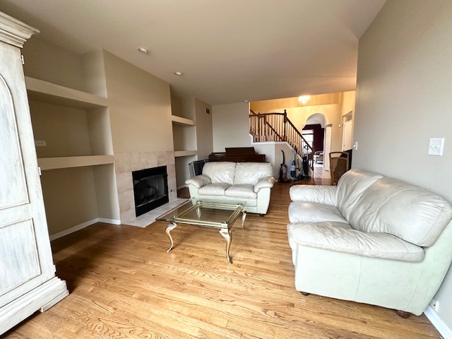 749 St Johns Place Addison, IL 60101 - Photo 7 of 22 Gallery Image 7