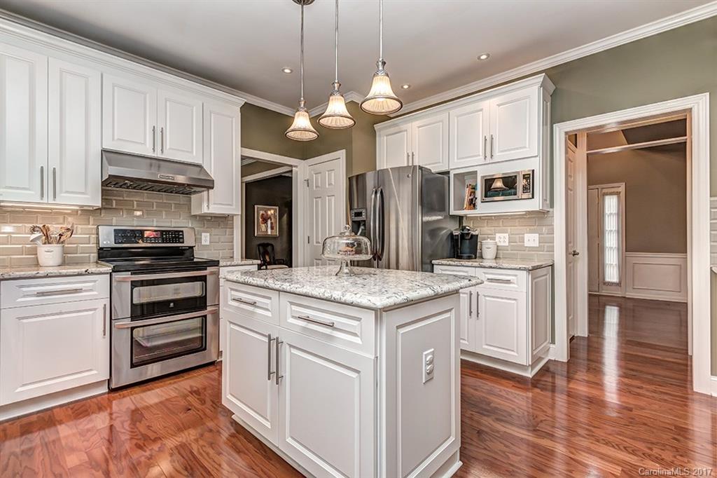 312 River Banks Road Matthews, NC 28105 - Photo 8 of 24 Gallery Image 8