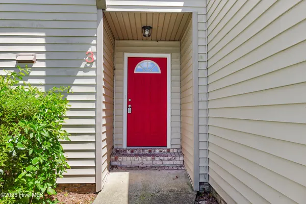 $1,600 | 125 Pirates Road, Unit 3, New Bern, NC 28562