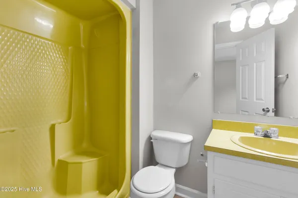 $1,600 | 125 Pirates Road, Unit 3, New Bern, NC 28562