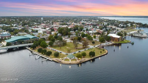 $1,600 | 125 Pirates Road, Unit 3, New Bern, NC 28562