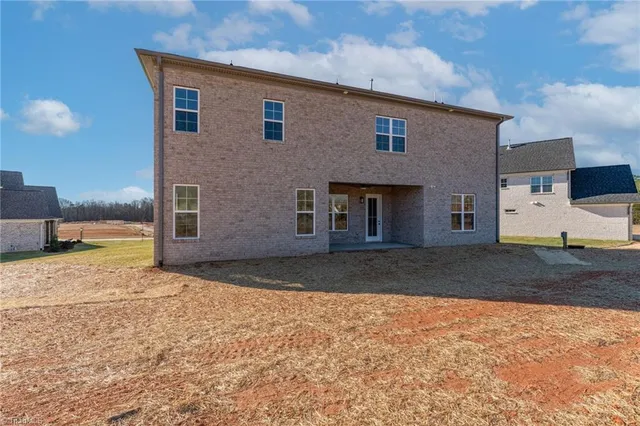 $592,157 | 278 Sandpiper Drive, Lexington, NC 27295
