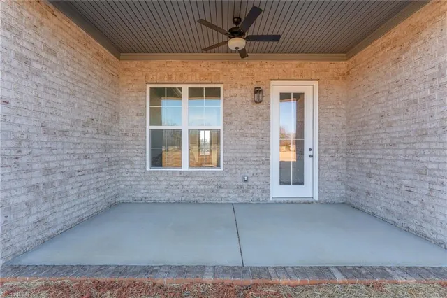 $592,157 | 278 Sandpiper Drive, Lexington, NC 27295