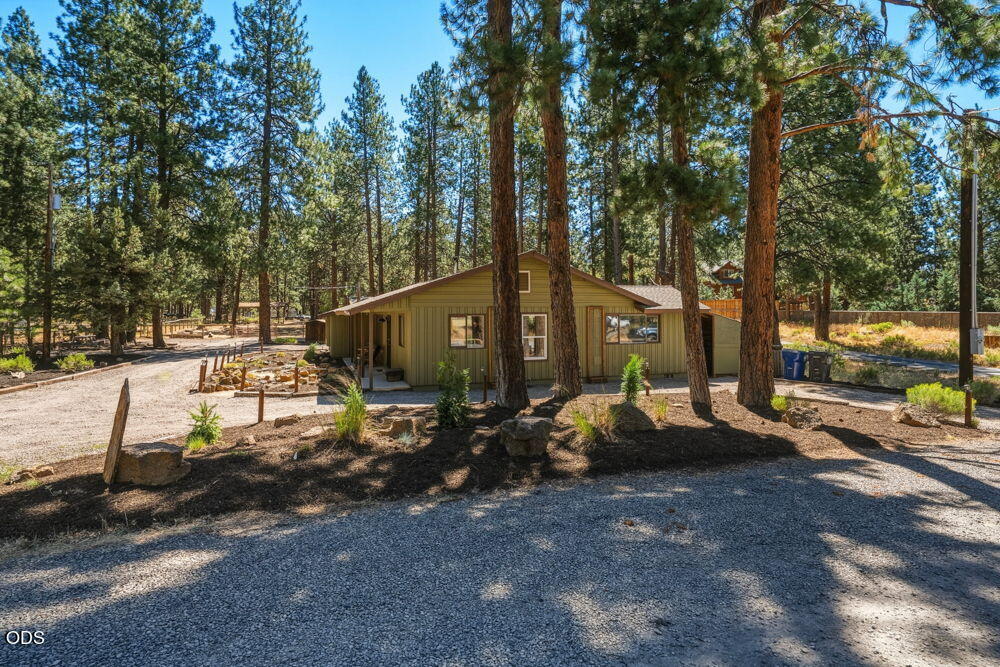 60282 Cree Circle Bend, OR 97702 - Photo 2 of 102