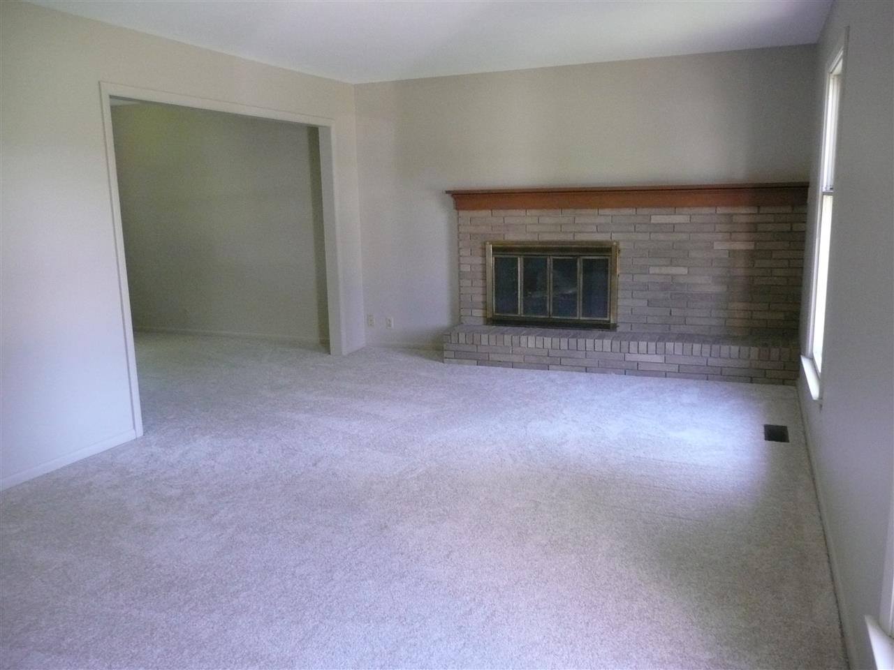810 Flaxmill Road Huntington, IN 46750 - Photo 2 of 23 Gallery Image 2
