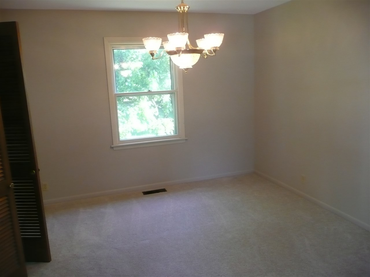 810 Flaxmill Road Huntington, IN 46750 - Photo 6 of 23 Gallery Image 6
